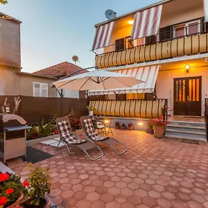 Appartement Apartments&rooms Hosana